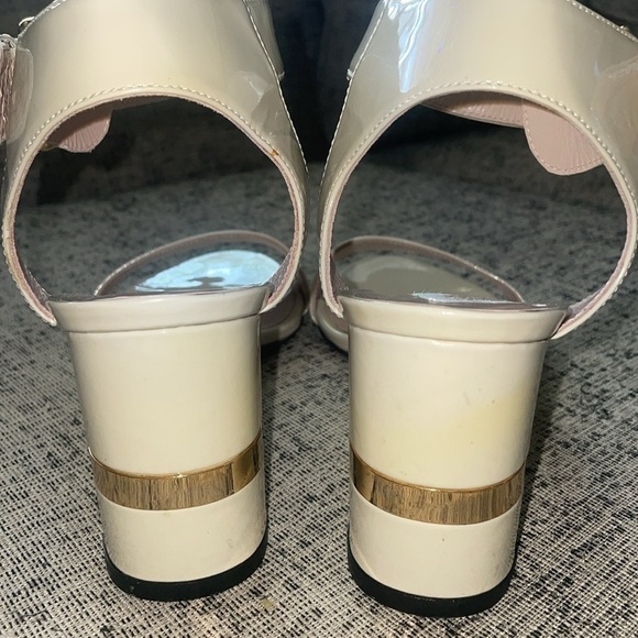 Stuart Weitzman Patent Leather Sandal Size 8.5 M - Picture 7 of 16